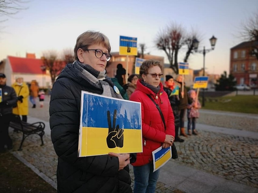 Mieszkańcy spotkali się na Rynku w Gniewkowie, aby okazać...