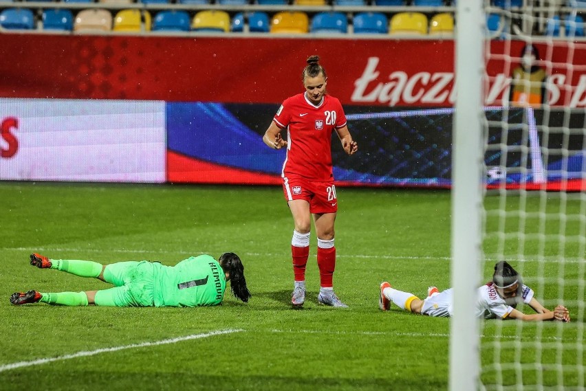 Kobieca reprezentacja Polski rozbiła w Gdyni Armenię 12:0,...