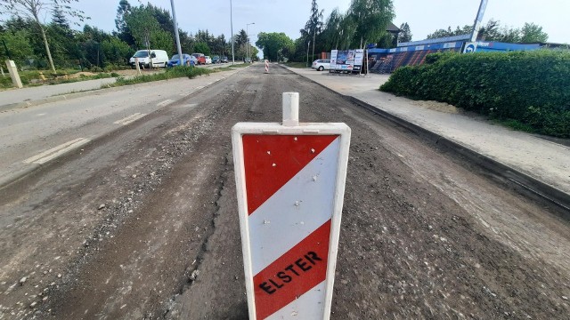 Górny odcinek ul. Żwirowej ma odzyskać nawierzchnię asfaltową najpóźniej do początku lata.