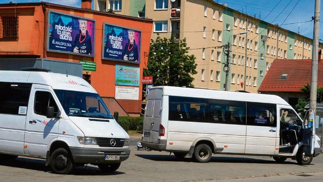 Przystanek busów przy ulicy Kolejowej w Proszowicach