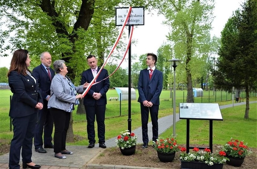 Dobczyce. Władysław Kowalski patronem parku u podnóża zamku [ZDJĘCIA]