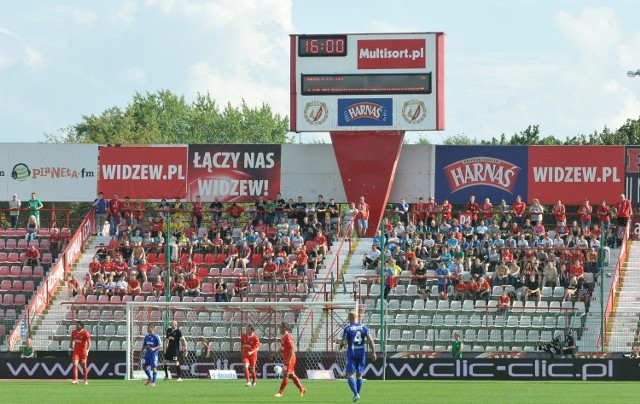 Kibice na starym stadionie Widzewa