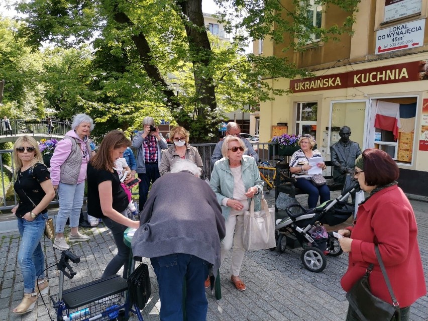 W Świętokrzyskiem oficjalne rozpoczęcie zbiórki podpisów poparcia dla kandydatury Rafała Trzaskowskiego na prezydenta Polski