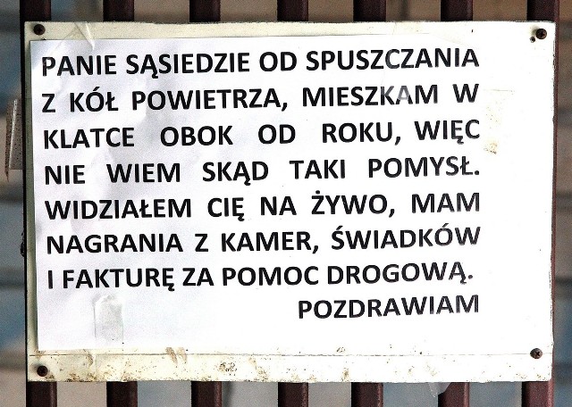 Taką tabliczkę sfotografował nasz fotoreporter na ul. Wilków Morskich w Szczecinie.