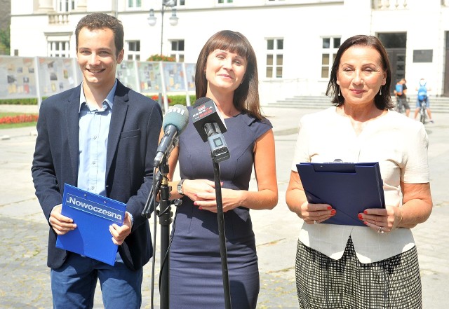 O nowej propozycji dla mieszkańców Radomia mówili (od lewej): Patryk Fajdek, Katarzyna Kalinowska oraz Ewa Zarychta.