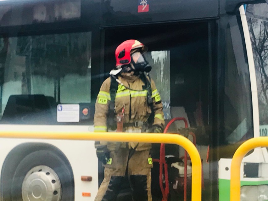Szczecin: Pożar autobusu na Gumieńcach [ZDJĘCIA]
