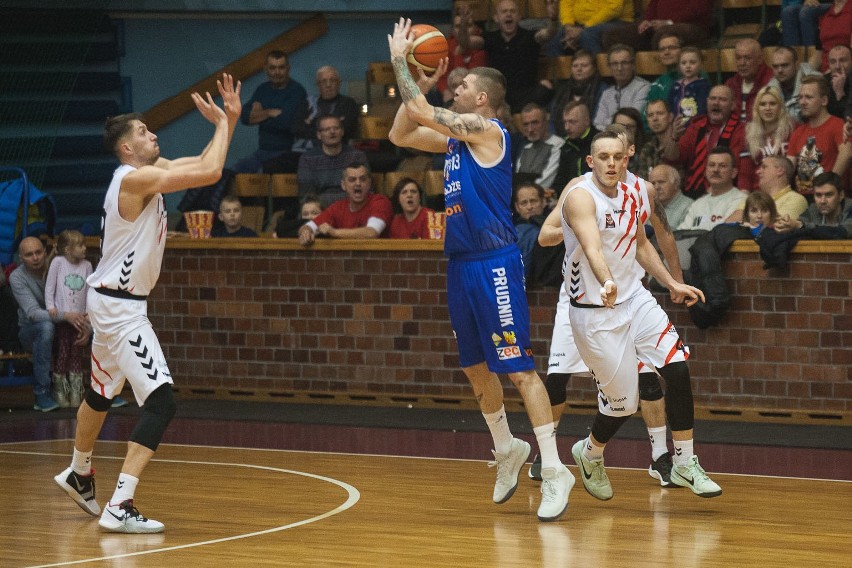 STK Czarni Słupsk - Pogoń Prudnik 67:59.