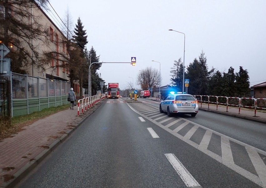 Wypadek na przejściu dla pieszych w Rybniku: Kurier potrącił dziecko idące do szkoły ZDJĘCIA