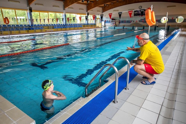 Wczoraj uruchomione zostały dwa bydgoskie baseny: Laguna przy Szkole Podstawowej nr 60 oraz Bryza przy SP nr 63.