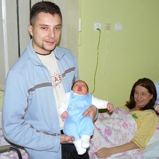 - Hubert jest naszym pierwszym synem. Urodziliśmy go razem - mówią Sławomir i Joanna Szwagrzakowie.