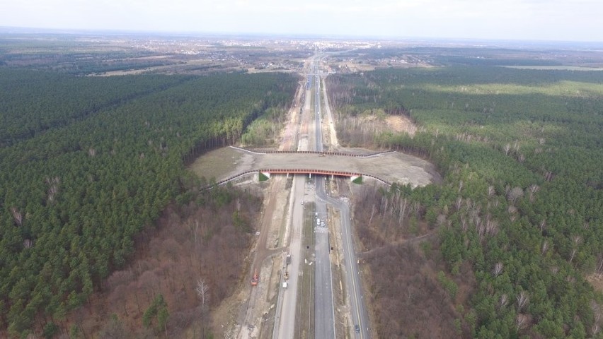 Szydłowiec. Budowa S-7 blisko finiszu, czy wykonawca zakończy roboty do 4 maja?