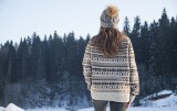 Swetry na zimę 2020. Najmodniejsze fasony swetrów zimowych od topowych marek 2020 
