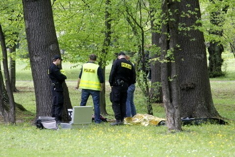 W wielkanocną niedziele w parku Szczytnickim odnaleziono...