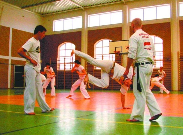 To kolejne darmowe warsztaty capoeiry organizowane przez Abada. Ostatnie odbyły się podczas Tygodnia Brazylii w Ełku.