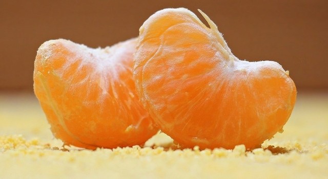 Jakie są skutki jedzenia mandarynek? Sprawdź szczegóły na kolejnych slajdach >>>