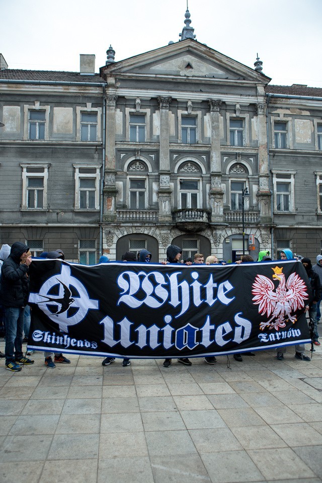 Manifestacja przeciwko imigrantom w Tarnowie.