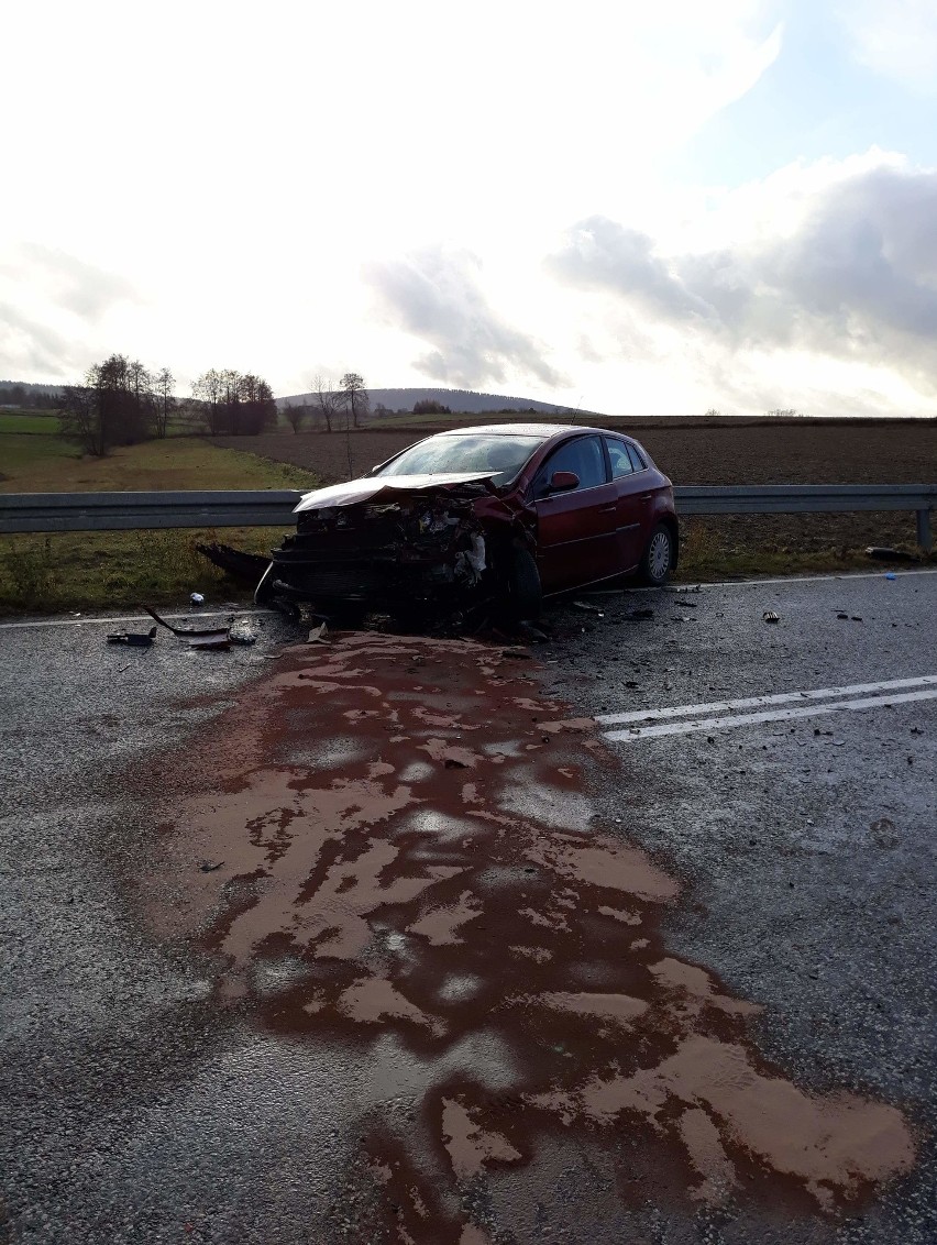 Wypadek w Wałsnowie w powiecie ostrowieckim. Jeden z kierowców nie żyje