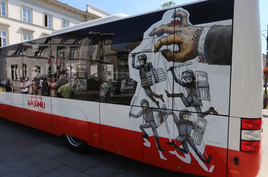 Autobus Radomskiego Czerwca’76 jeździ już po ulicach miasta.