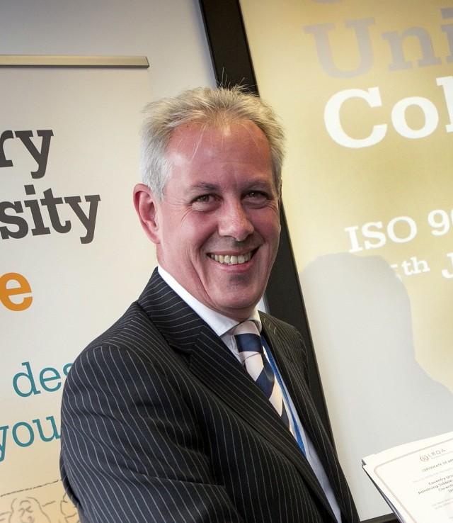 John Dishman, Prorektor ds. Administracyjnych Uniwersytet Coventry