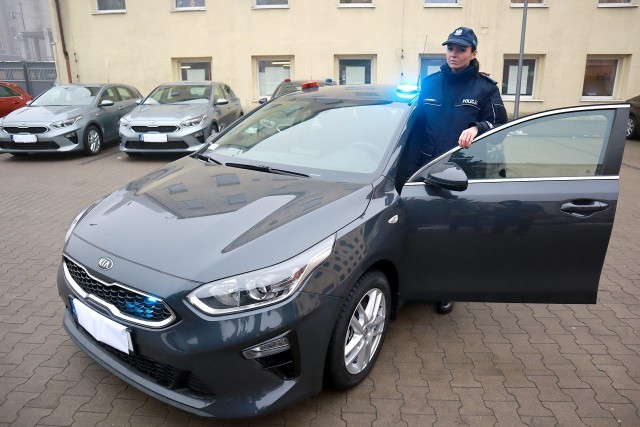 Policja w Łodzi wzbogaciła się o sześć nowych nieoznakowanych radiowozów, które zastąpią stare, wyeksploatowane.