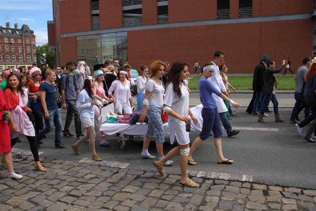 Tłum studentów przeszedł ulicami Opola.