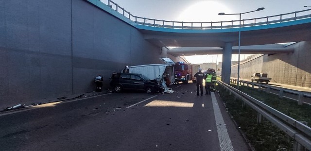 Białystok. Wypadek na Trasie Niepodległości. Ulica w kierunku Warszawy została zablokowana