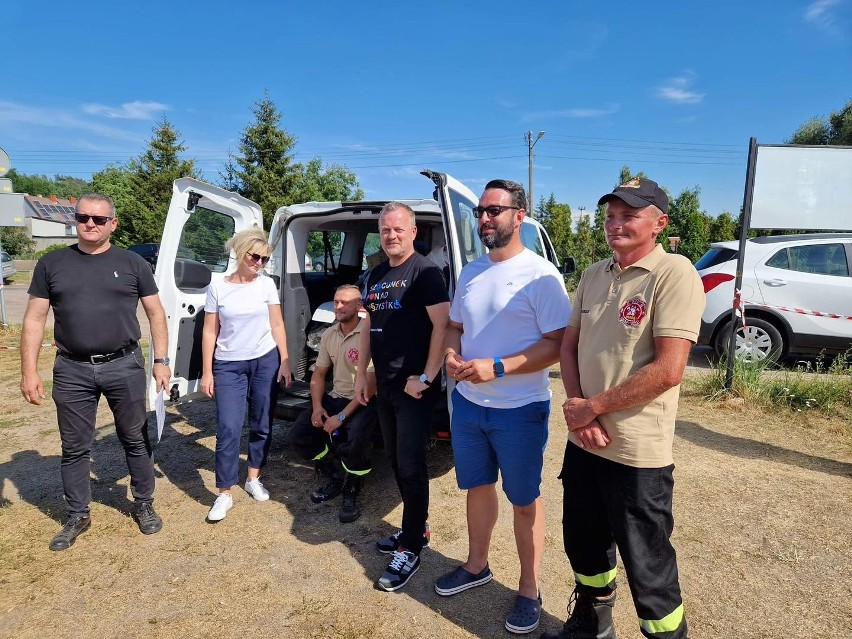 Wsparcie dla Widuchowej nad Odrą. Sosnowiec, Dąbrowa Górnicza i gmina Psary wysłały pomoc dla służb działających na miejscu kryzysu