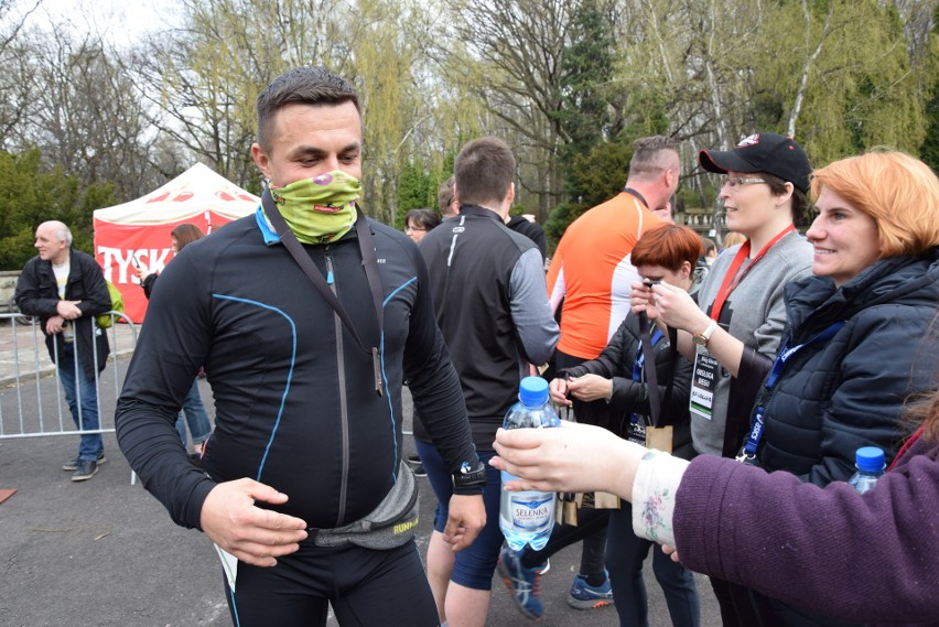 Chorzów: prawie 400 biegaczy wzięło udział z Biegu Górskim....