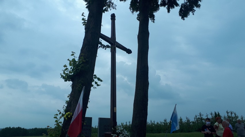 Jubileuszowa 200. Piesza Pielgrzymka ze Staszowa do Sulisławic. W sobotę po południu pątnicy doszli do Sanktuarium [DUŻO ZDJĘĆ]