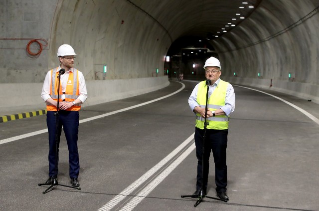 W piątek na placu budowy tunelu pod Świną pojawił się minister infrastruktury Andrzej Adamczyk