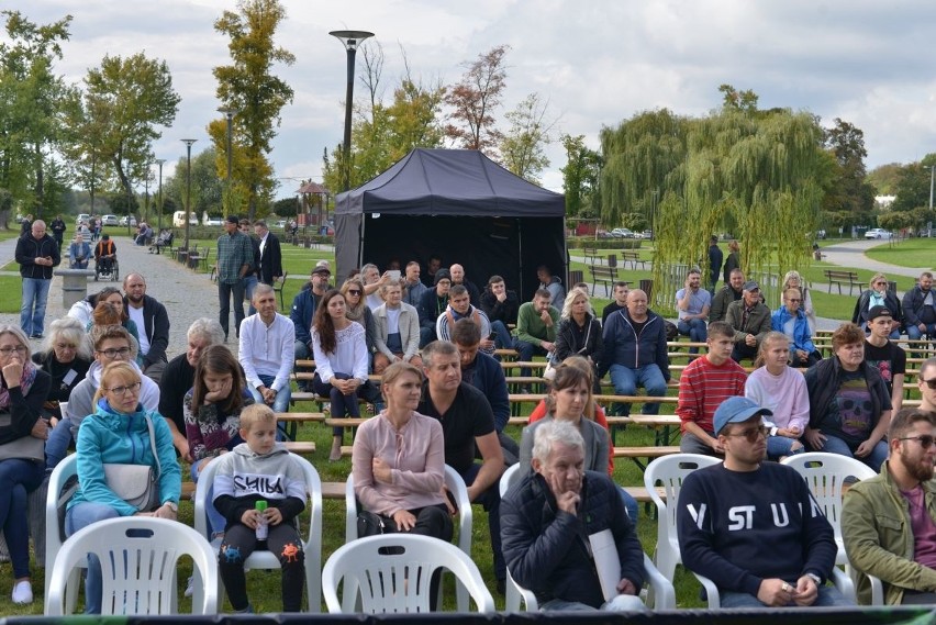 Konopie w Sandomierzu. Pierwsze takie dożynki w Królewskim Grodzie na Bulwarze Piłsudskiego (NOWA GALERIA ZDJĘĆ)