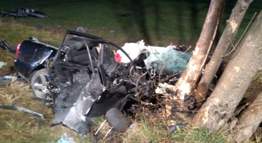 Tragiczny wypadek w Lędzinach. Nie żyją dwaj kibice Ruchu...