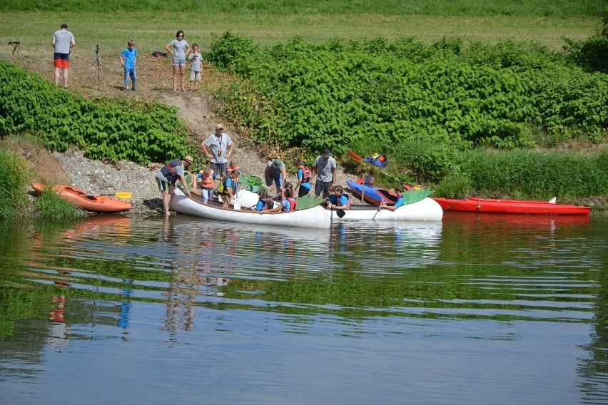 Dzieci spędziły weekend nad Odrą