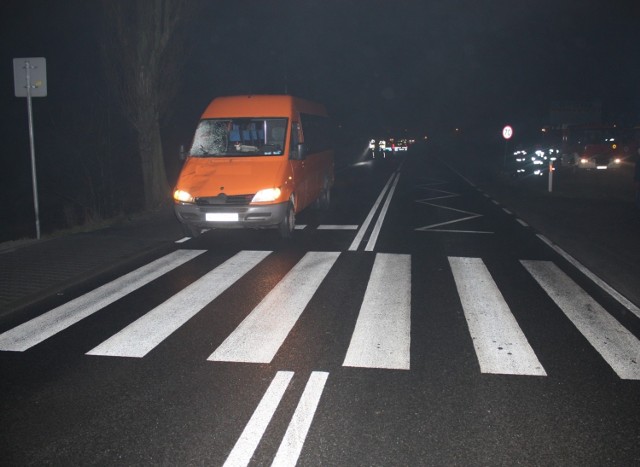 Miejsce tragicznego wypadku w Oświęcimiu. Bus potrącił pieszego.