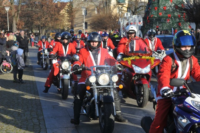 Motomikołaje przejechały ulicami Kostrzyna nad Odrą już po raz czwarty.