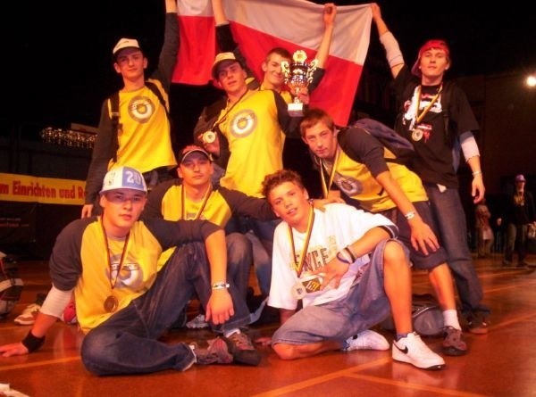 W 2005 grupa zdobyla mistrzostwo świata w breakdance