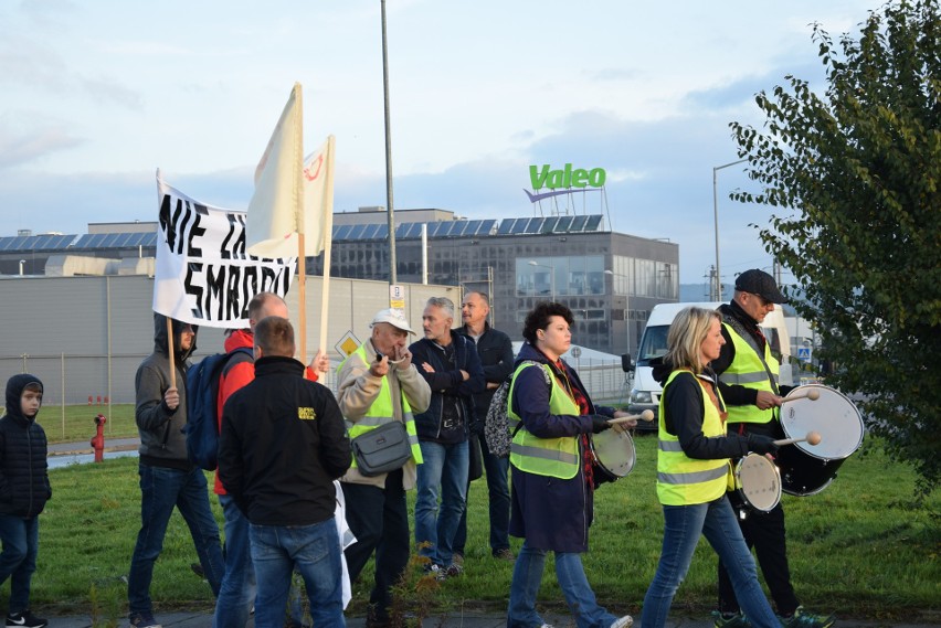 Protesty w Skawinie przeciwko firmom, które zanieczyszczają...