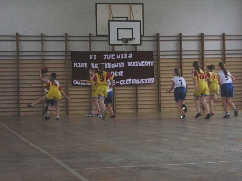 Turniej koszykówki w Suchej.