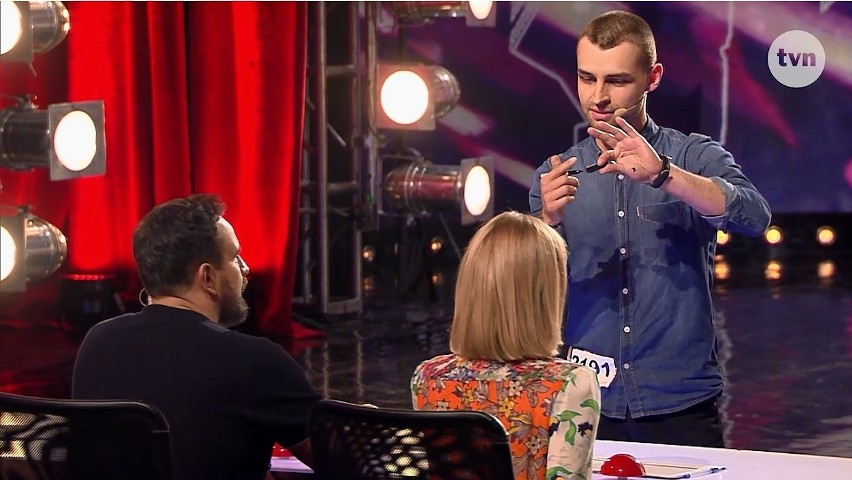 "Mam Talent" sezon 10. odcinek 2. Piotr Denisiuk - iluzjonista, który wprawi jurorów w osłupienie! [WIDEO+ZDJĘCIA]