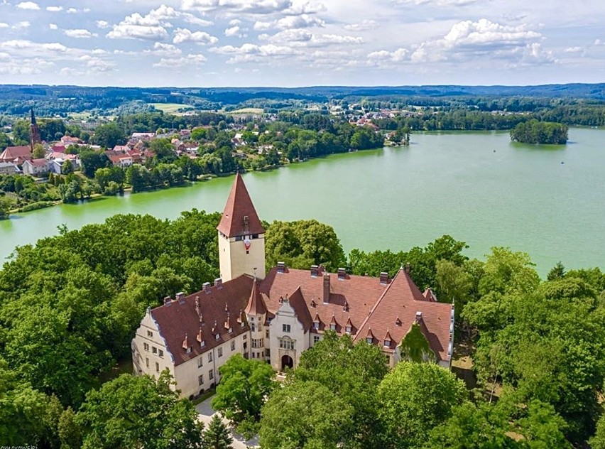 Właścicielem zamku w Lubniewicach jest firma Centrum Zamek.