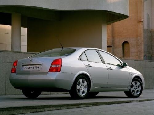 Fot. Nissan: Primera napędzana benzynowym silnikiem 1,8 l o...