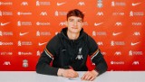Oficjalnie: Fabian Mrozek podpisał nowy kontrakt z Liverpoolem
