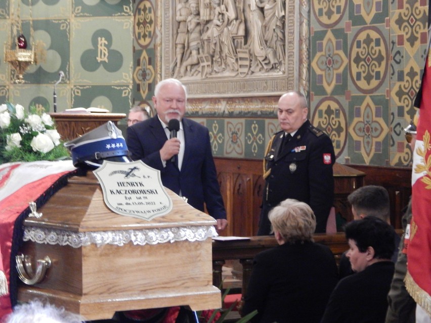W Siennie odbył się pogrzeb Henryka Kaczorowskiego, kombatanta i nauczyciela. Zobaczcie zdjęcia