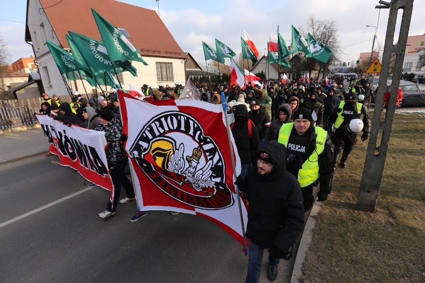 III Marsz Pamięci Żołnierzy Wyklętych w Hajnówce 2018. Policja użyła siły (zdjęcia, wideo)