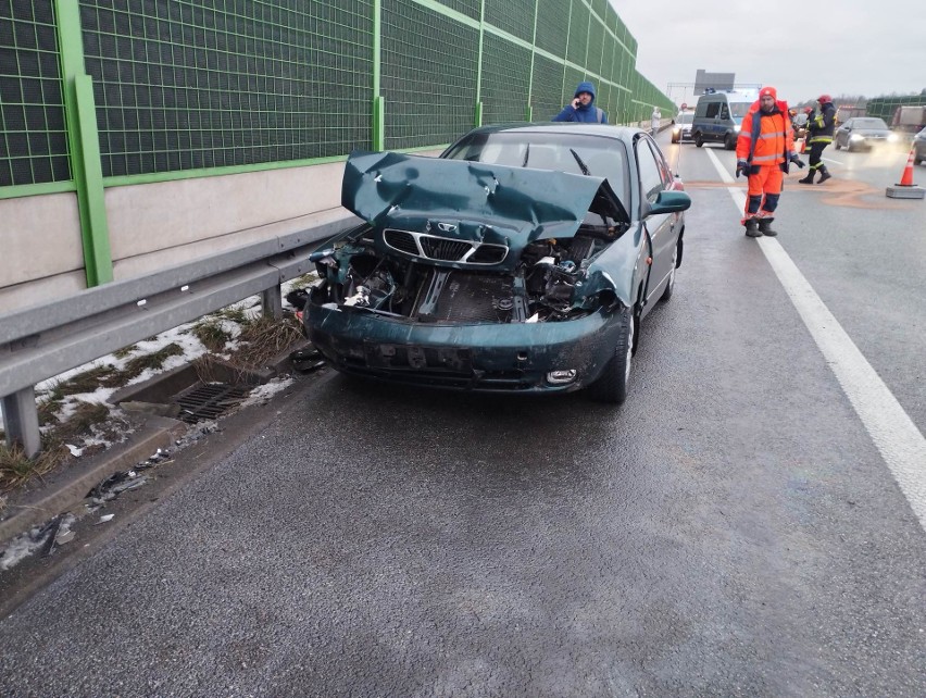 Wypadek na A1. Karambol na autostradzie 31.01.23. Utrudnienia w ruchu pomiędzy węzłami Łódź-Górna a Łódź-Wschód ZDJĘCIA