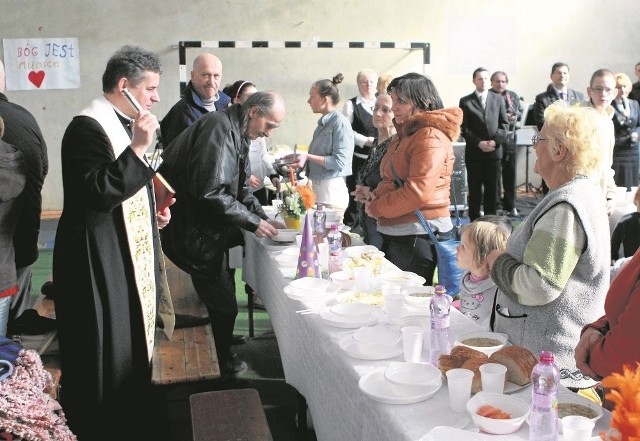 W tym roku słupski Caritas parafii św. Jacka zorganizuje wielkie wielkanocne śniadanie po raz 10. Można odbierać zaproszenia
