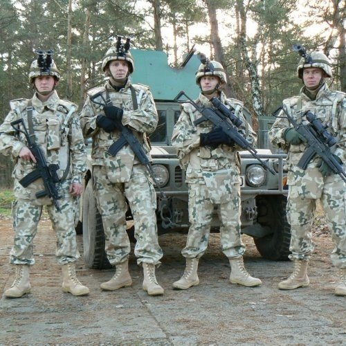 Nowe kamizelki dla wojska | Głos Szczeciński