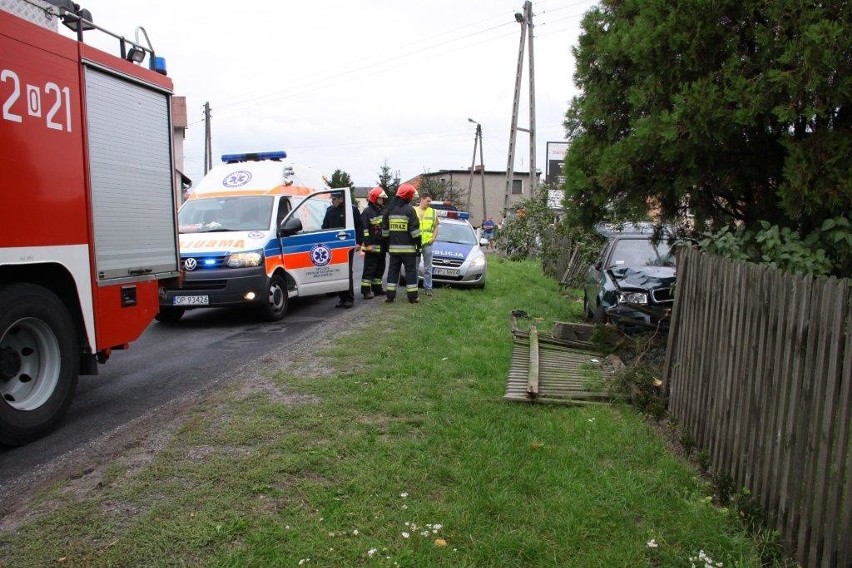 Staranował ogrodzenie w Złotnikach...