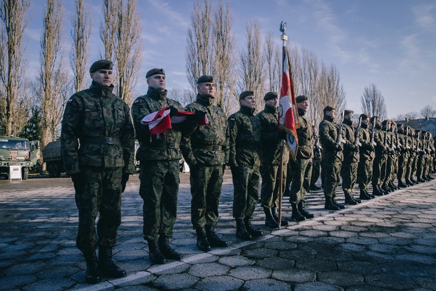 Przysięga terytorialsów w Ciechanowie. Wśród nich kilkunastu mieszkańców regionu [ZDJĘCIA]