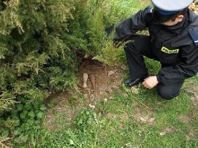 Niebezpieczne znalezisko zabezpieczyli policjanci z Międzyrzecza